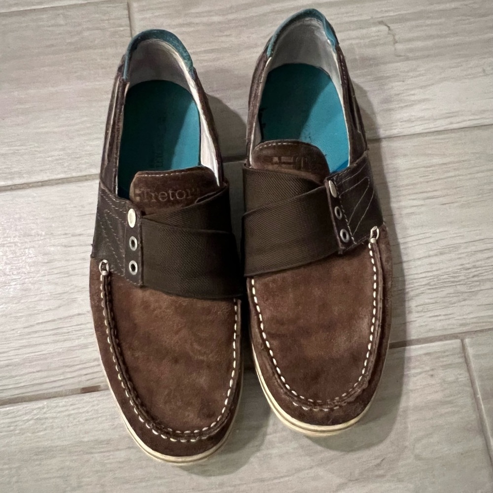 Tretorn sz. 7.5M slip on boat shoes